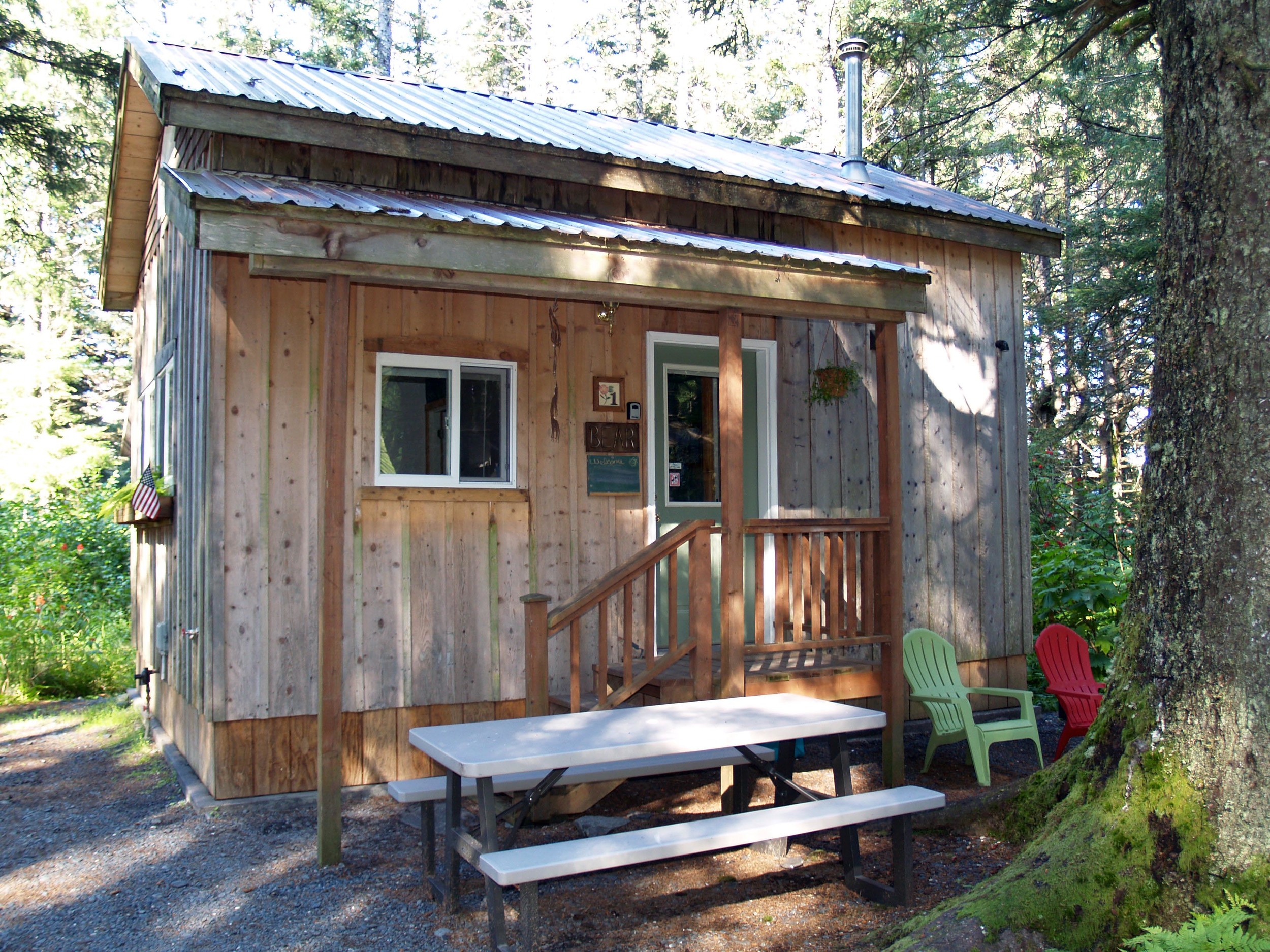 Bear Glacier Cabin Sleeps 4